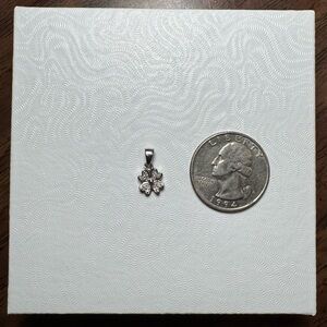 Silver clover Pendant
